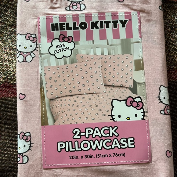 Hello Kitty Pillowcase Set - Picture 2 of 3